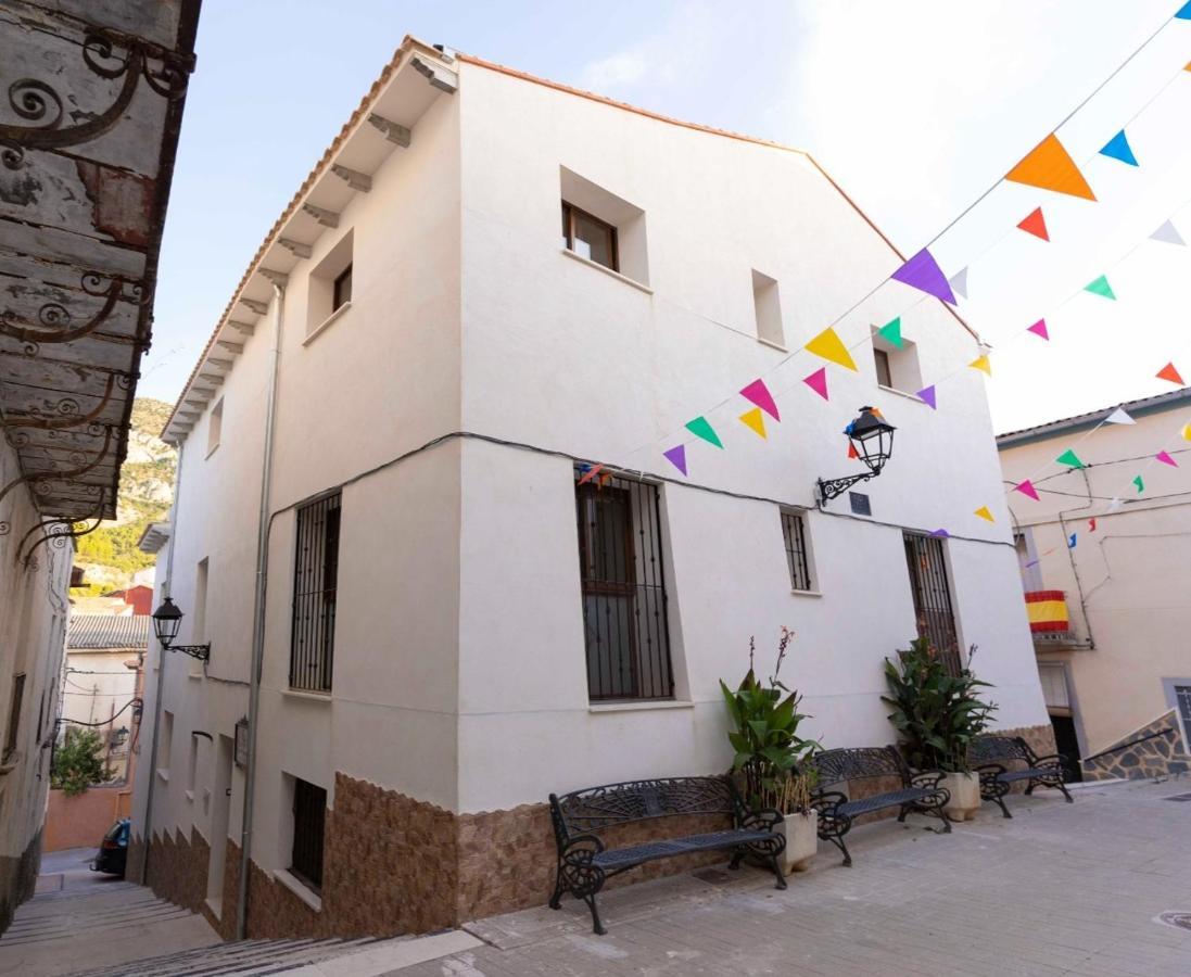 הוילה Quatretondeta Pla De La Casa מראה חיצוני תמונה